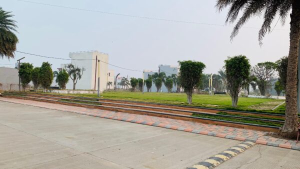 Nakshatra Corridor , Near TCS Square